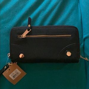 Black two zipper wallet/wristlet